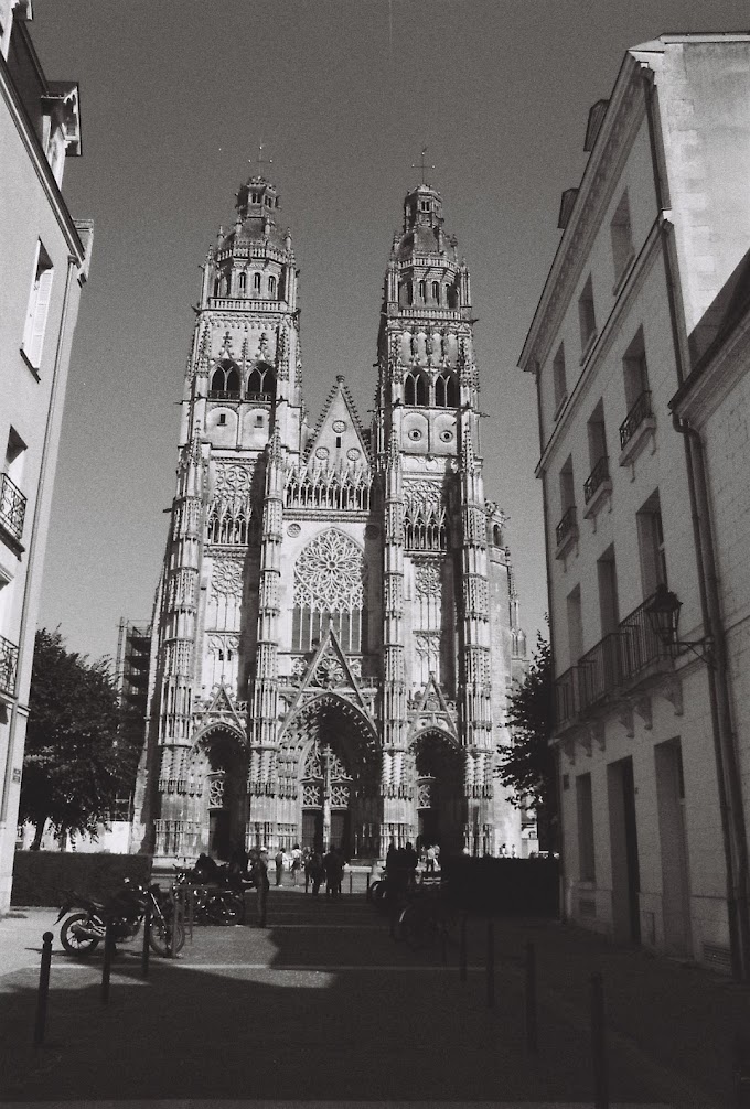 TOURS, photos noir et blanc argentique