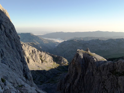 vistas-desde-pared-naranjo-de-bulnes-picos-de-europa