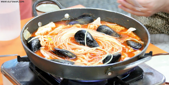 Teokbokki de marisco