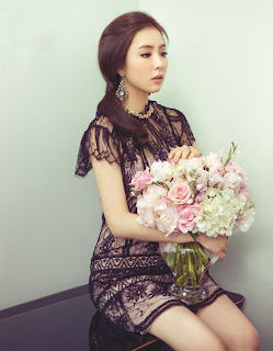 Shin Se Kyung Vogue Girl pics 5