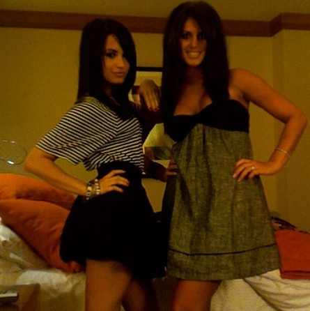 Demi luce una fina silueta en la twitter pic Ella dio a entender una vez 