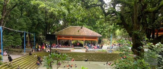 Upacara adat keduk beji sendang tawun Ngawi