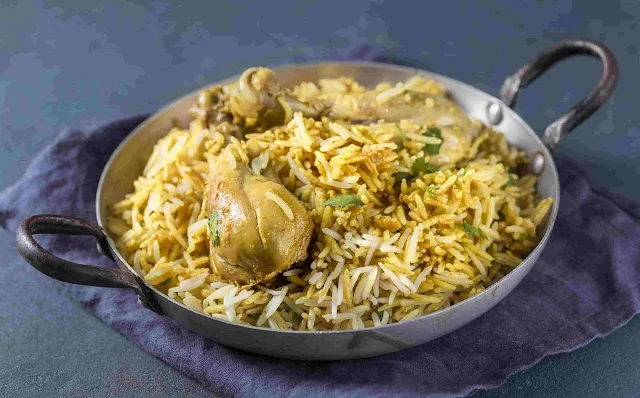 Make Restaurant Flavour Chicken Biryani In The Easiest Way.