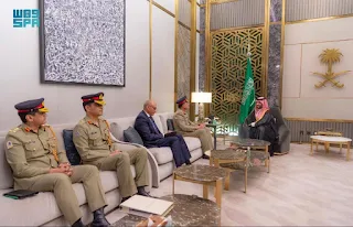 Discussion on military cooperation between Saudi crown prince and Pakistani army chief