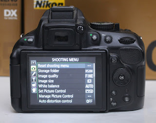 Jual Kamera Nikon D5200 Lensa Kit Fullset Malang