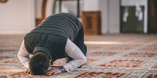 FAKTA MENARIK TENTANG KEUTAMAAN SALAT SUNNAH