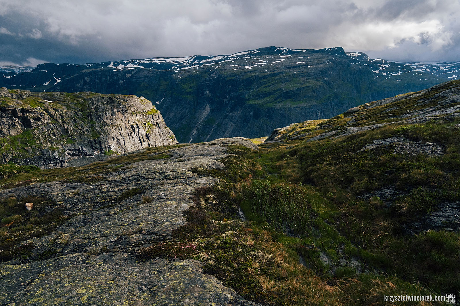 Trolltunga, Norwegia, 2011