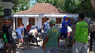 Menggunakan molen cor