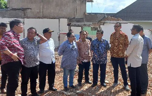 Ketua Fraksi PDIP DPR RI Tinjau Cagar Budaya Rumah Singgah Soekarno yang Diruntuhkan, Alex Indra Lukman Meradang di Lokasi