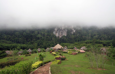 7am - mists over the mountains