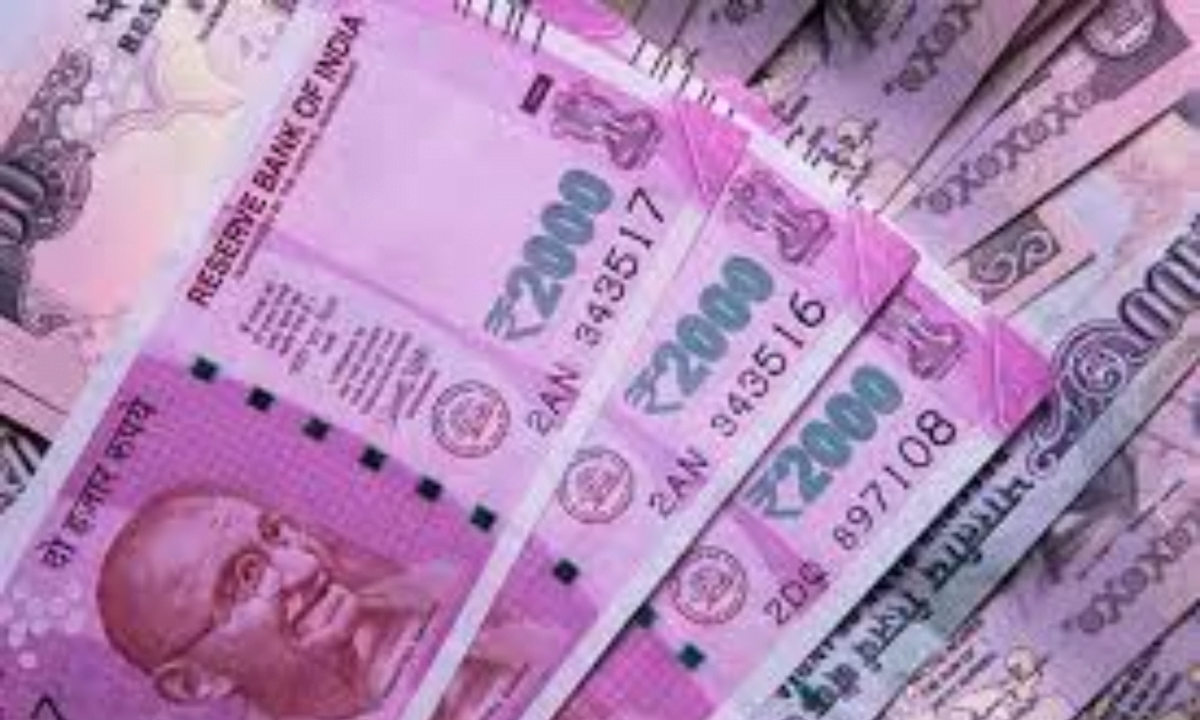 India ban 2000 rupees notes