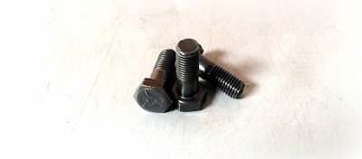 Custom/special hex head cap screw in grade 5 steel black oxide material - Engineered Source is a supplier and distributor of custom/special grade 5 hex head cap screws with black oxide finish - covering Santa Ana, Orange County, Los Angeles, Inland Empire, San Diego, California, USA, and Mexico