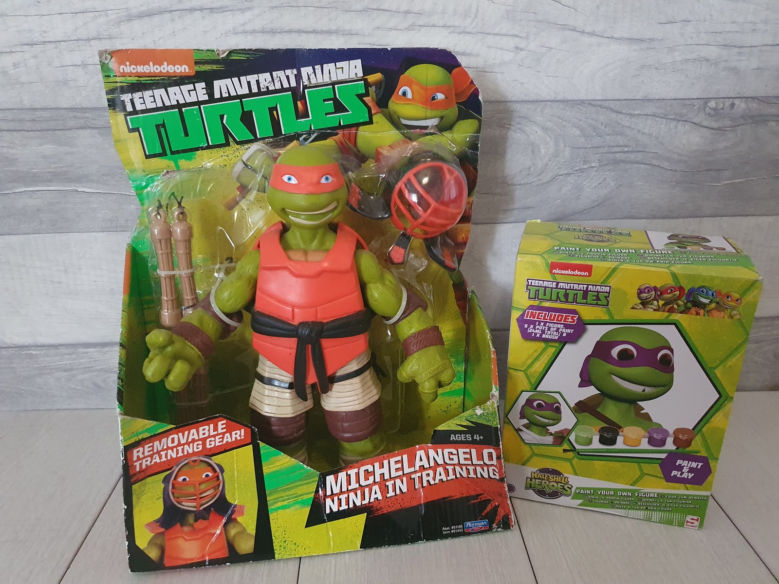 WIN a Teenage Mutant Ninja Turtles 2 Piece Bundle