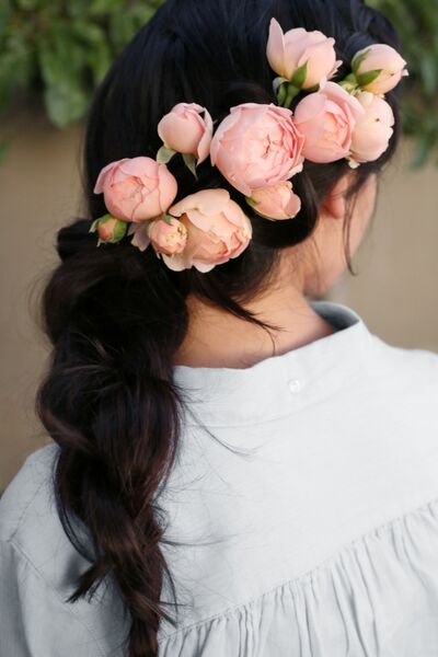 The Anti-Flower Crown. Wedding hair inspiration <3