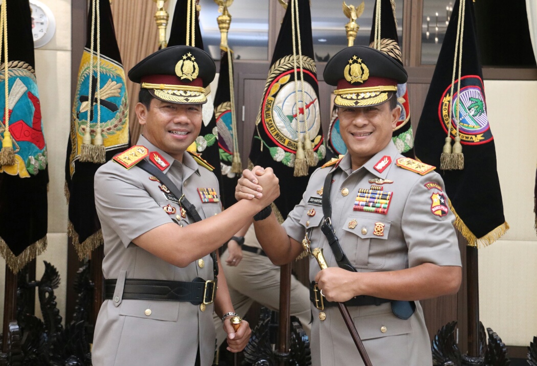 Kapolri Pimpin Sertijab Kapolda Kalbar