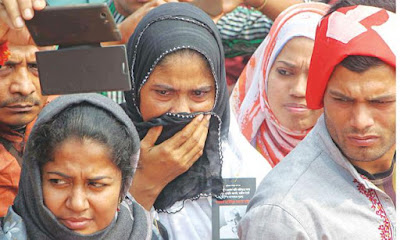 খুলনায় শ্রদ্ধা নিবেদন শেষে মেনন