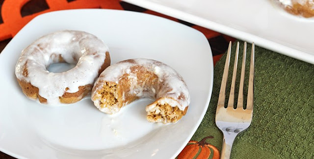 Skinny Cream Cheese Glazed Pumpkin Doughnuts