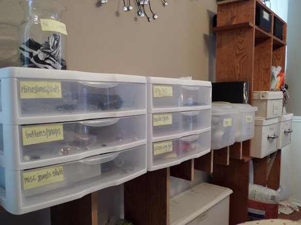 Sewing Craft Room Organization Ideas / 15 Craft Room Organization Ideas Best Craft Room Storage Ideas If You Re On A Budget : Check out this list of themed sewing room ideas to inspire you.