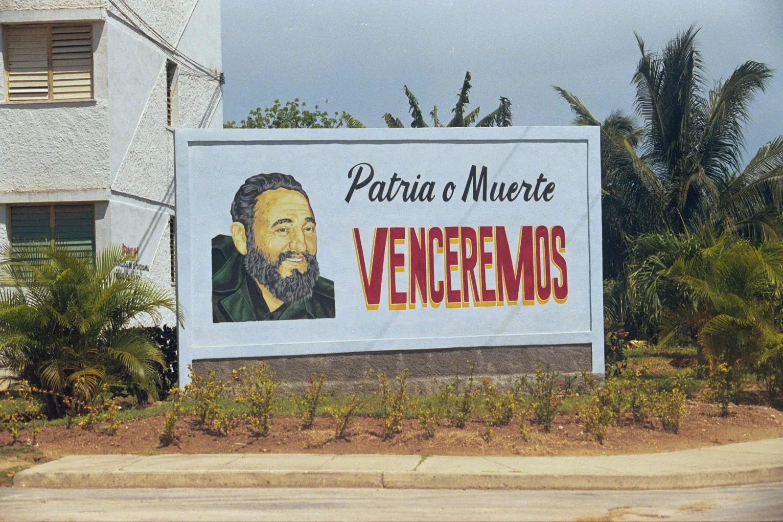 Patriotic sign in Cuba