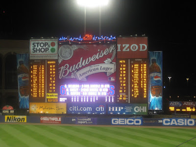 The perfect scoreboard.Mets win, Yankees lose.