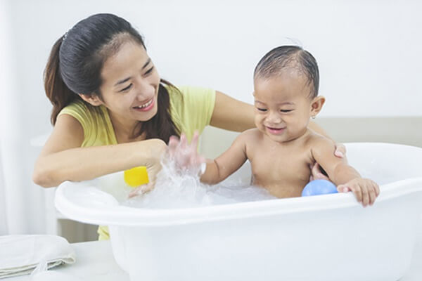 Manfaat Kandungan Natural Antibacterial dalam Sabun Mandi Bayi