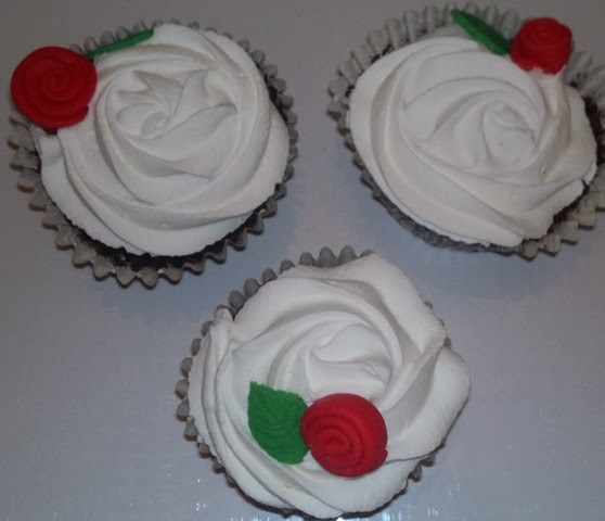 Cupcakes de xocolata amb roses