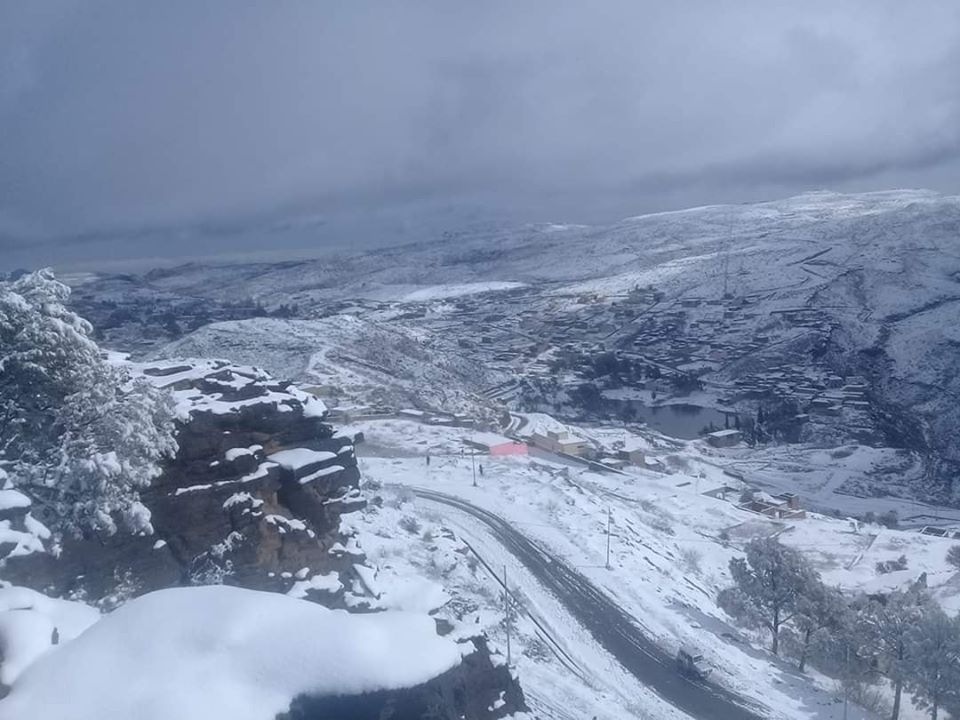 Snow in Punjab. Hill Station in Punjab. winter snow fall Fort Munro Hill Station. Koh-e-Sulaiman mountain range.