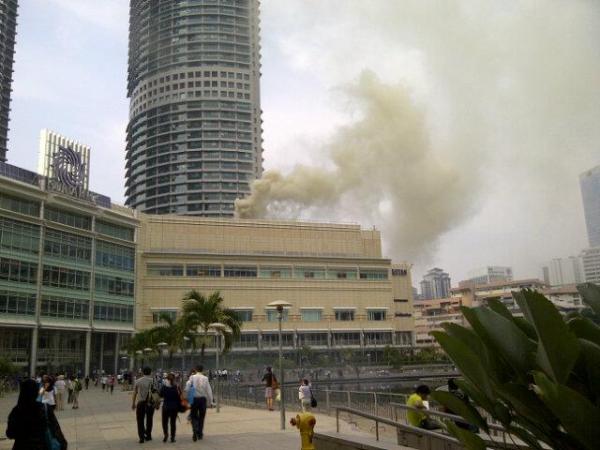 KLCC terbakar