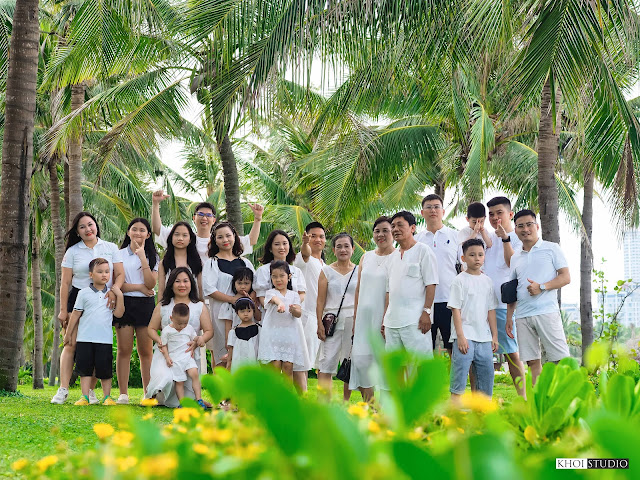 Family photoshoot at Furama Resort Danang