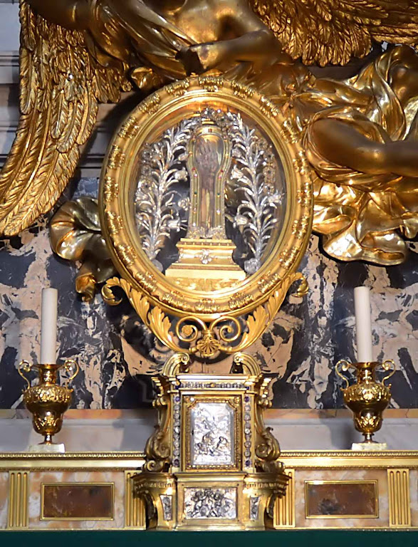 Relicário com um dos braços de São Francisco Xavier, igreja do Gesù, Roma