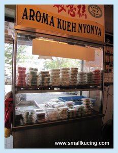 SMALL KUCING: Aroma Kueh Nyonya at Restaurant Kwai Sun 
