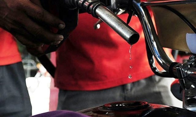 OGRA proposes Rs7 cut in Pakistan’s petrol prices
