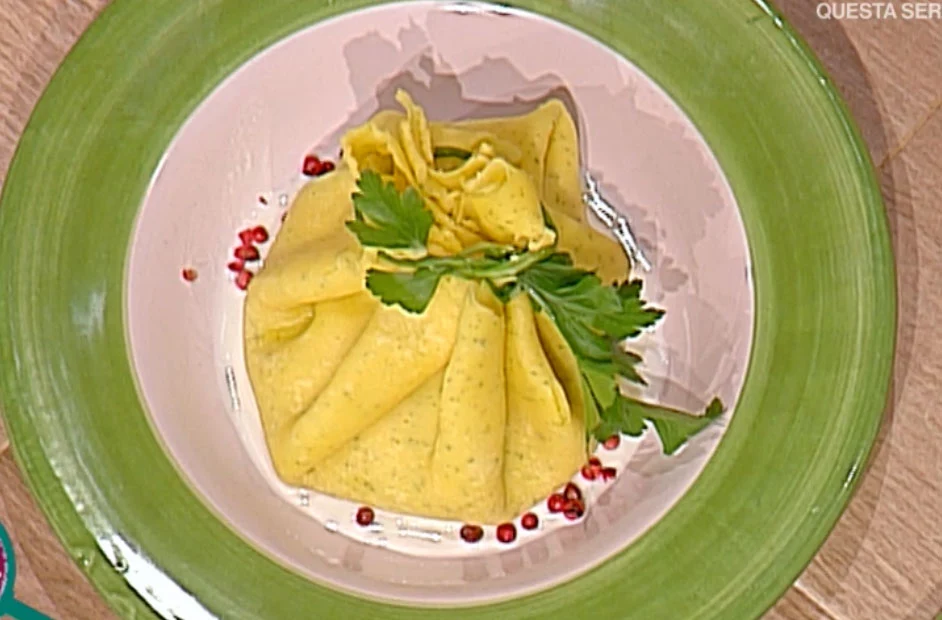 Fagottini di crespelle con carciofi e vellutata di pecorino