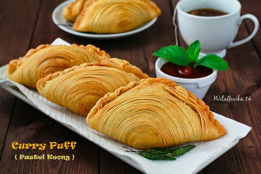 DaPuR GiViKa: KARIPAP PUSING ( PASTEL KEONG )