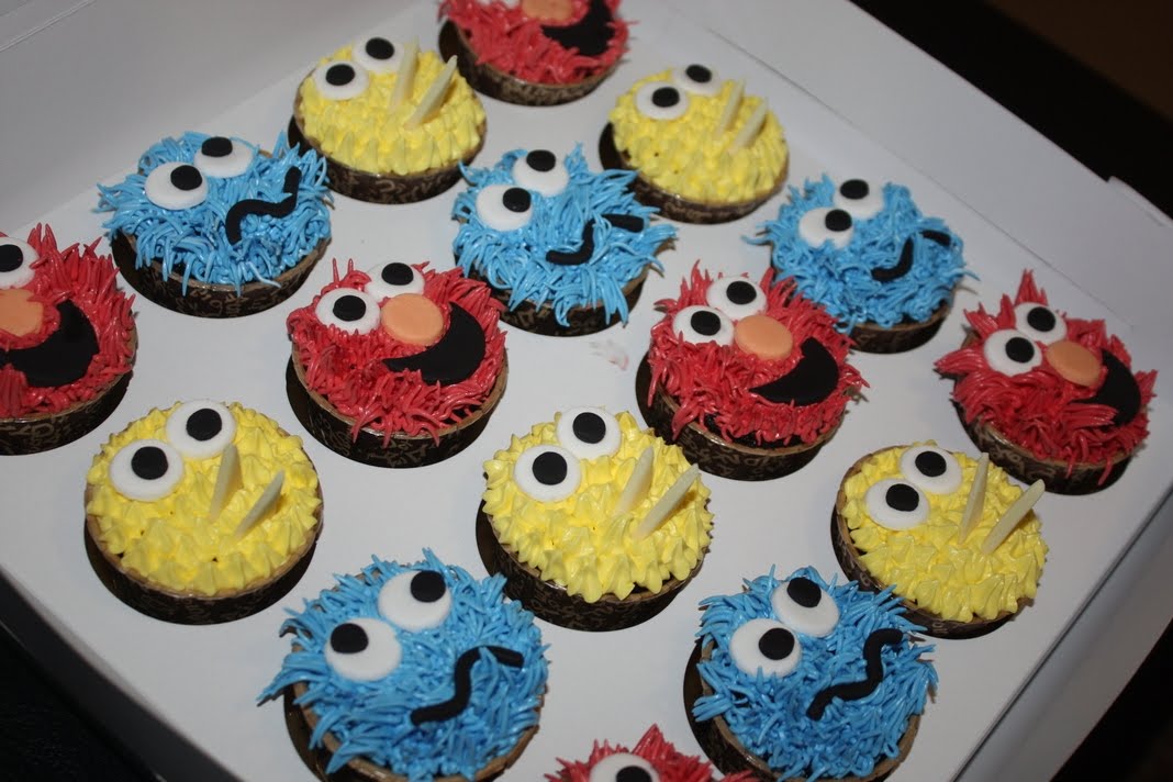 sesame street cupcakes. Theme : sesame Street