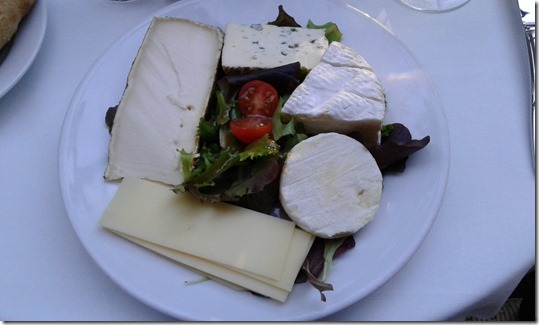 9. Supper on Wednesday at Les Deux Magot (5)