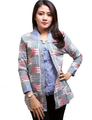 45 Gambar Model Baju  Batik Unik  Wanita Modern Terbaru 