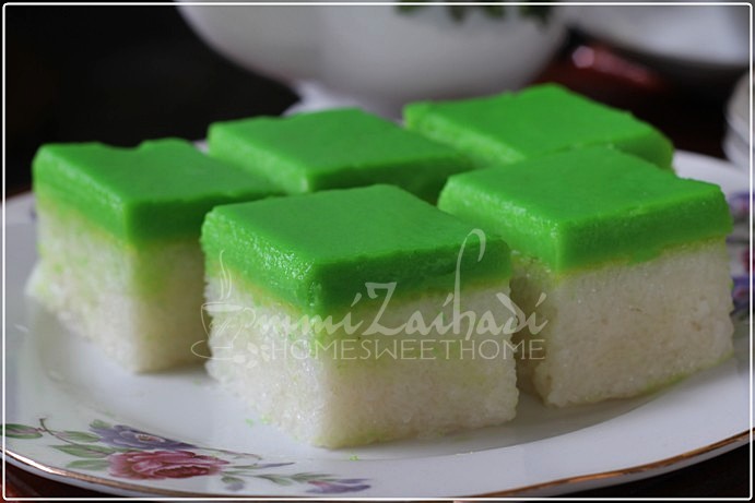 Home Sweet Home: Kuih Seri Muka Pandan