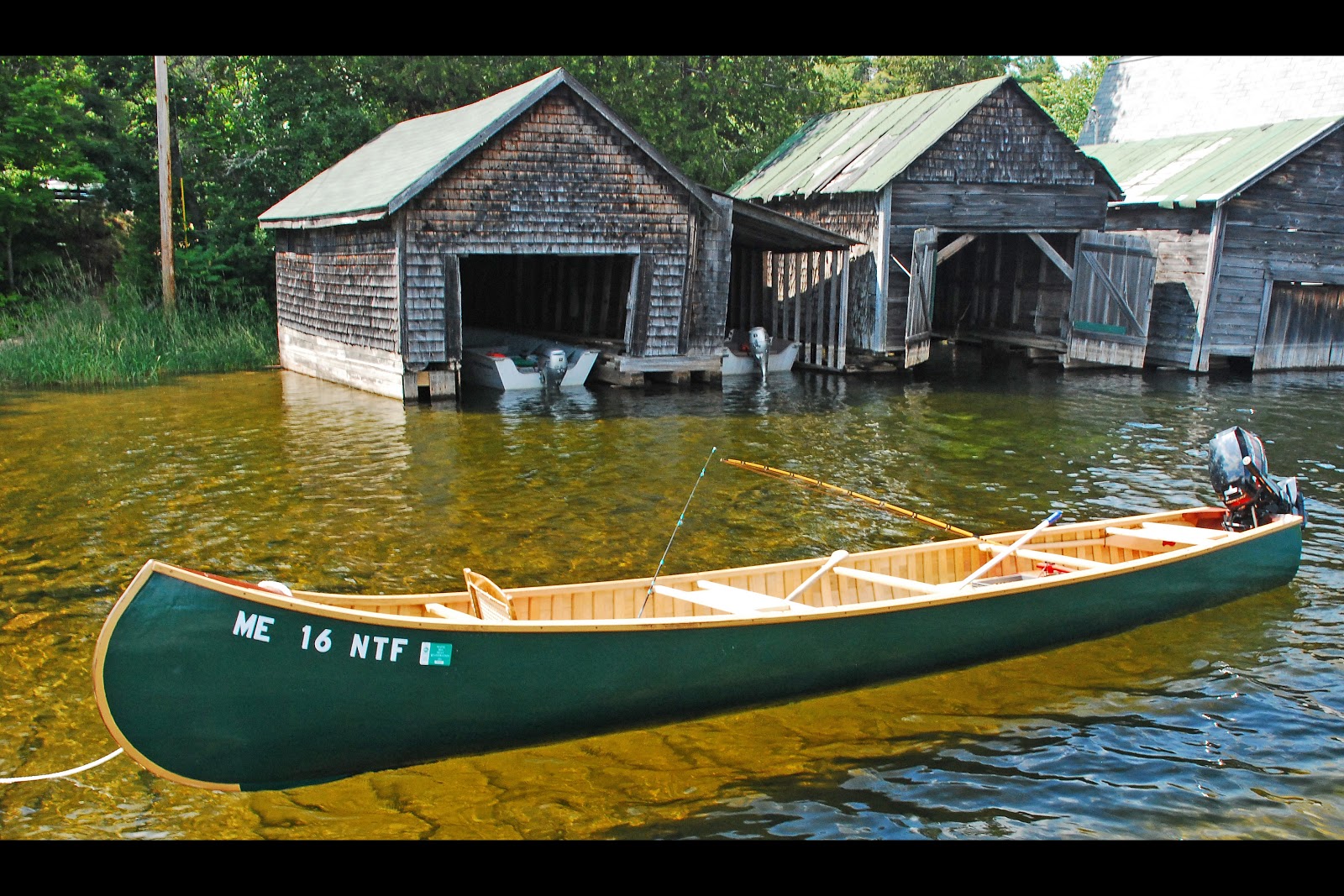 Holy boat: Archive Building a grand laker canoe