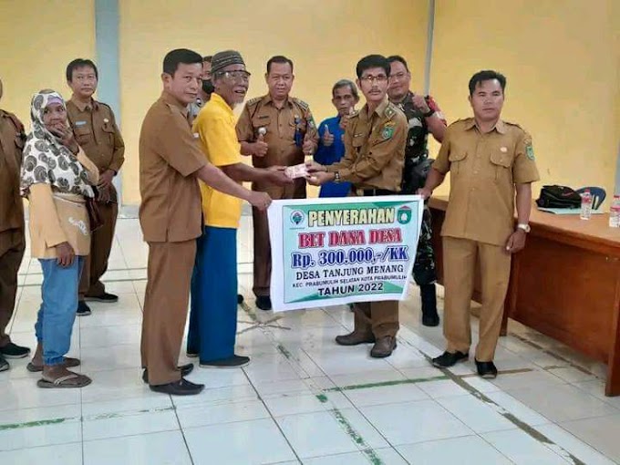 Penyerahan BLT DD Desa Tanjung Menang