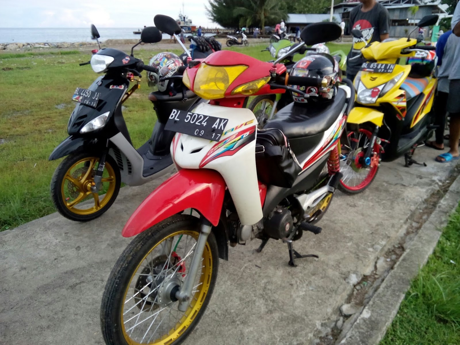 MODIFIKASI THAILOOK STYLE DUNIA OTOMOTIF MOTOR MOBIL