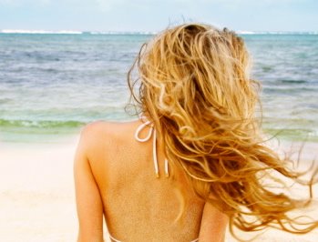 Glamarama Summer Beauty 2020 iSurfer Girl Hairi Beachy Waves