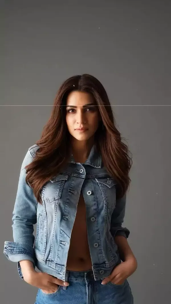 kriti sanon braless denim jacket unbuttoned pants