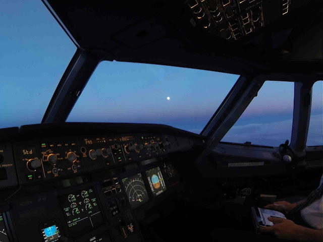 gopro, avgeek, aviation, cockpit, flight deck, airline, airbus, A320, capn aux