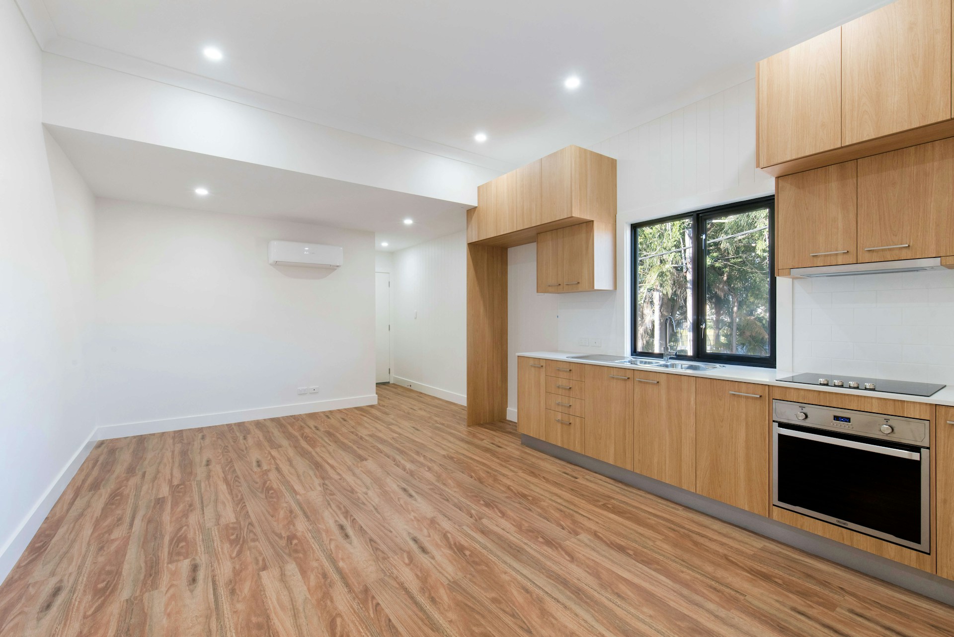 The Dos and Don'ts of Sealing for Your Hardwood Floor Protection The Dos and Don'ts of Sealing for Your Hardwood Floor Protection