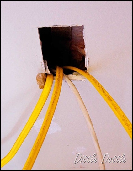 Outlet-and-light-wiring