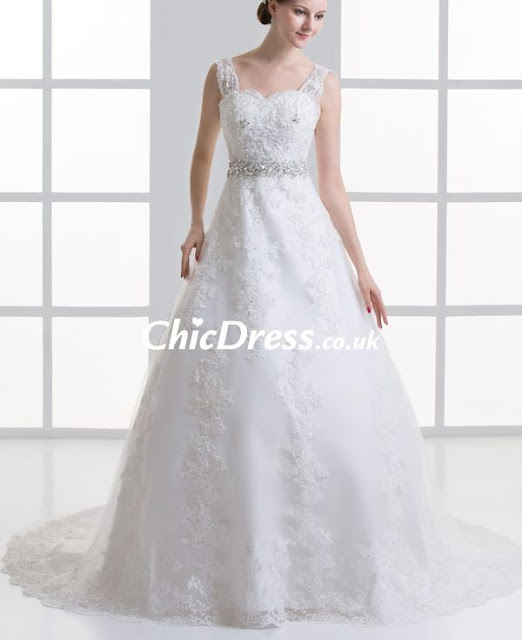 lace wedding dress