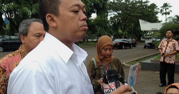 Surat Permohonan Kerja Sebagai Pembantu Tadbir - Jeans Wall