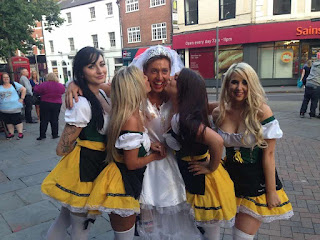 Guided Bar crawl, girls guiding a stag party