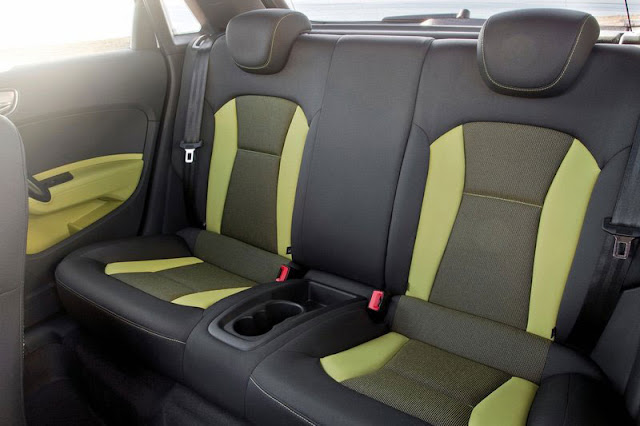 2012-Audi-A1-Sportback-Interior-Back
